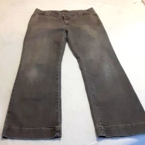 Eddie Bauer women's pants size 8 gray color